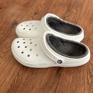 CROCS CLASSIC LINED CLOG fuzzy liner. White. Size 7M - 9W Preowned